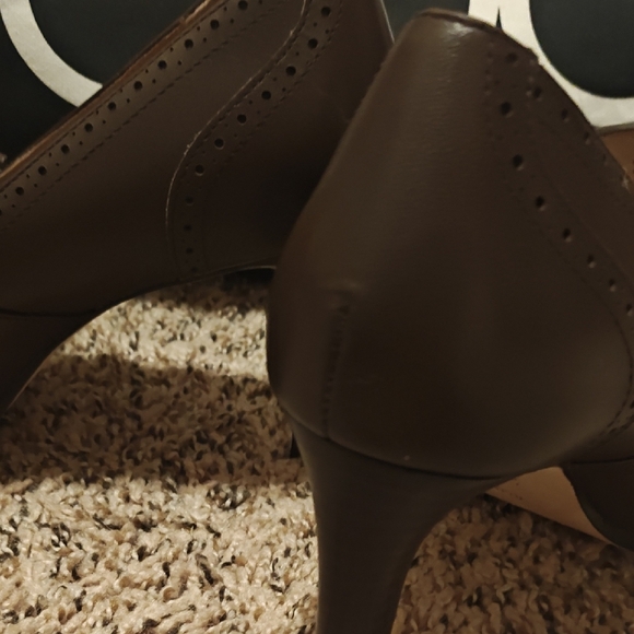 Lauren Ralph Lauren Colleen Perforated Leather Kiltie Pump 8.5 - Picture 7 of 15